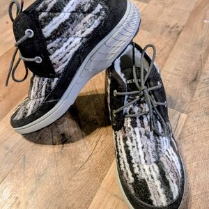 Textured Black and White Casual Shoes